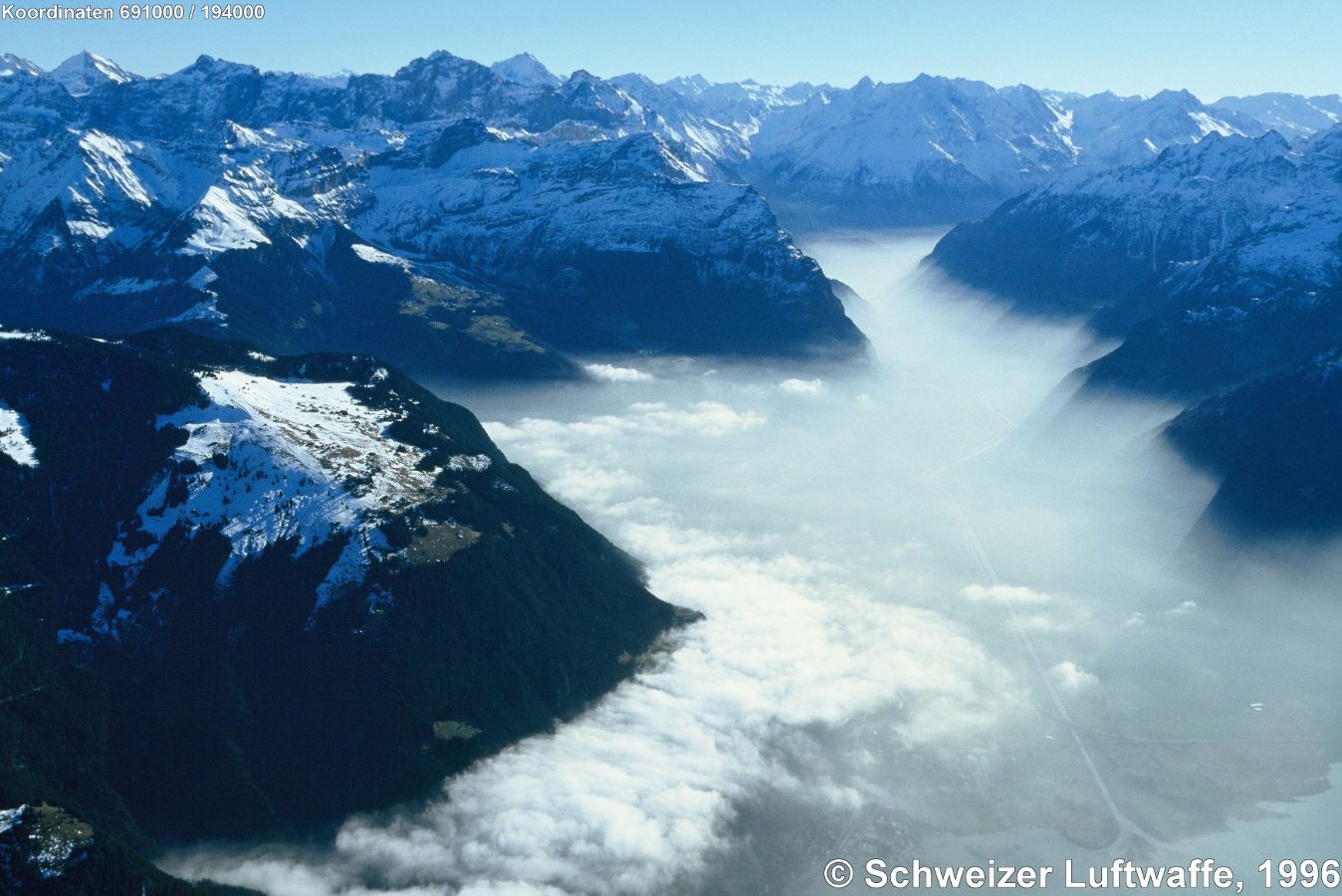 Urner Reusstal im Nebel 1